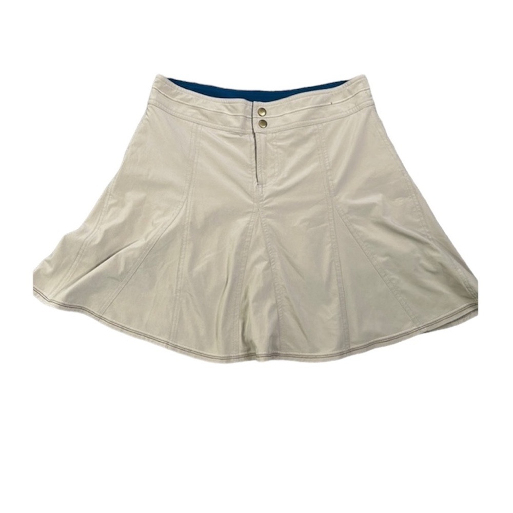 Title nine beige skort out door size 6